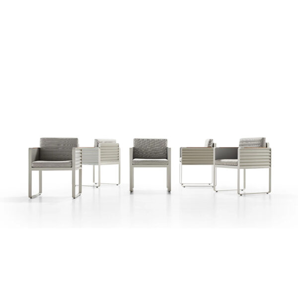 airport dining set